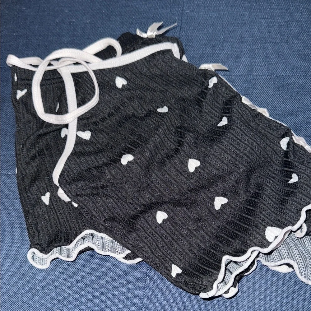 SHEIN | Black Heart Print Contrast Binding Bow Front PJ Short Set